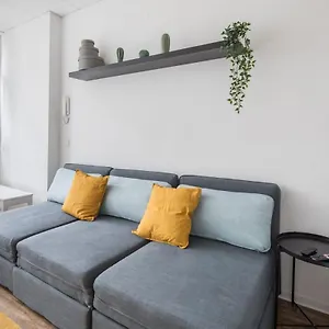 Apartment Spacious 2 Bedroom